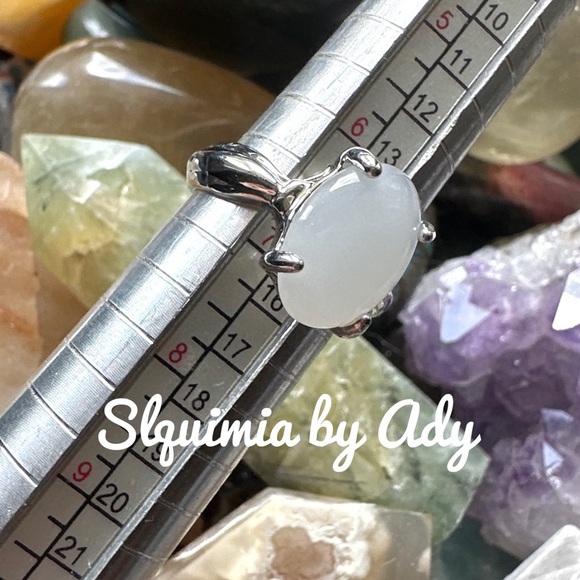 White Quartz silver gem ring - Picture 3 of 3